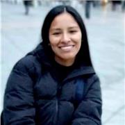 Soy una persona paciente, creativa en la enseñanza. Mis clases están dirigidas a niños, brindándoles un cálido ambiente